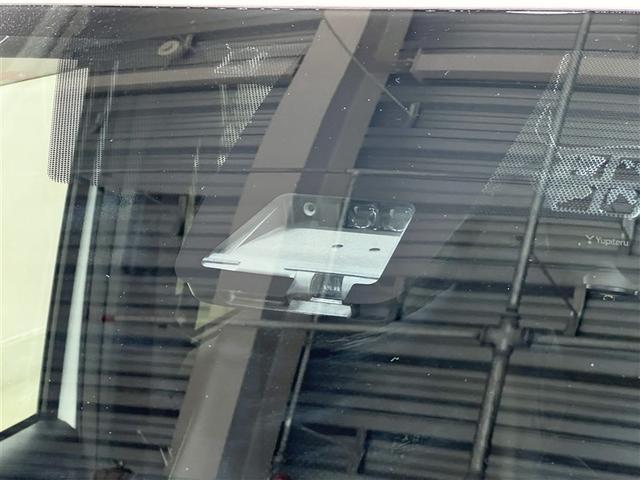 ヴォクシー ＺＳ　煌ＩＩＩ　ＬＥＤヘッドランプ　バックモニター　ドライブレコーダー　Ｔ－Ｃｏｎｎｅｃｔナビ　フルセグ　ＤＶＤ再生装置　ＣＤ再生装置　純正アルミ　３列シート　スマートキ－　イモビライザー　クルーズコントロール（7枚目）