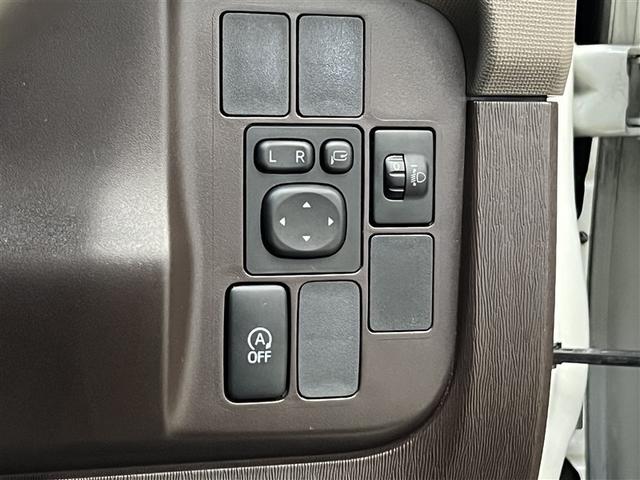 【アイドリングストップ】停車時や駐車時にエンジンを一時的にストップさせ、燃費を良くする機能です　こちらはアイドリングストップのＯＮ／ＯＦＦスイッチです