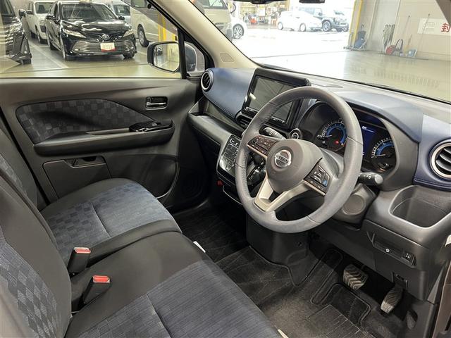 デイズ 　ＨＶ　純正アルミ　衝突被害軽減ブレーキ　ペダル踏み間違い急発進抑制装置　デュアル＋サイドエアバッグ　ＡＢＳ　パワステ　パワーウィンドウ（10枚目）