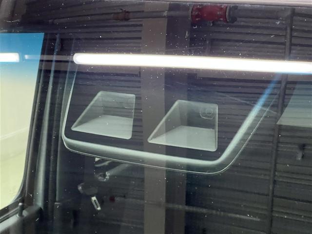 ハイゼットカーゴ ＤＸ　ＳＡＩＩＩ　ＬＥＤヘッドランプ　キーレスエントリー　衝突被害軽減ブレーキ　ペダル踏み間違い急発進抑制装置　車線逸脱警報　先進ライト　デュアルエアバッグ　ＡＢＳ　横滑防止装置　アイドリングストップ（6枚目）