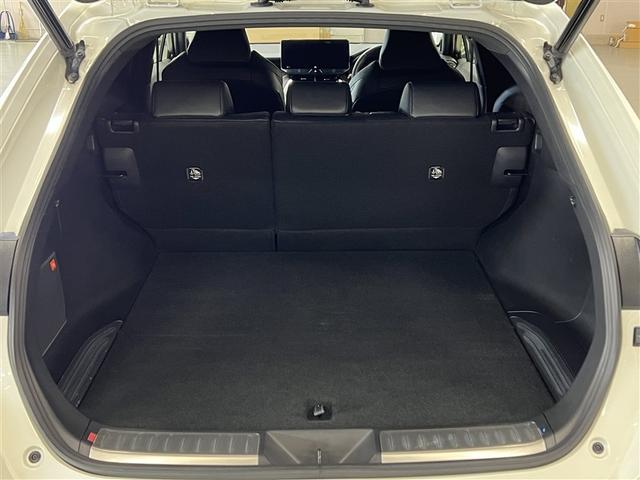 ハリアーハイブリッド Ｚ　レザーパッケージ　メモリーナビ　フルセグ　フルエアロ　本革　パワーシート　純正アルミ　サンルーフ　スマートキ－　クルーズコントロール　ＥＴＣ　ドライブレコーダー　全周囲カメラ　衝突被害軽減ブレーキ　ＬＥＤヘッドランプ（18枚目）