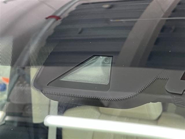 アルファード ３．５エグゼクティブラウンジ　本革シート　純正アルミ　サンルーフ　衝突被害軽減ブレーキ　ペダル踏み間違い急発進抑制装置　デュアル＋サイドエアバッグ　ＡＢＳ　オートエアコン　パワステ　パワーウィンドウ（6枚目）