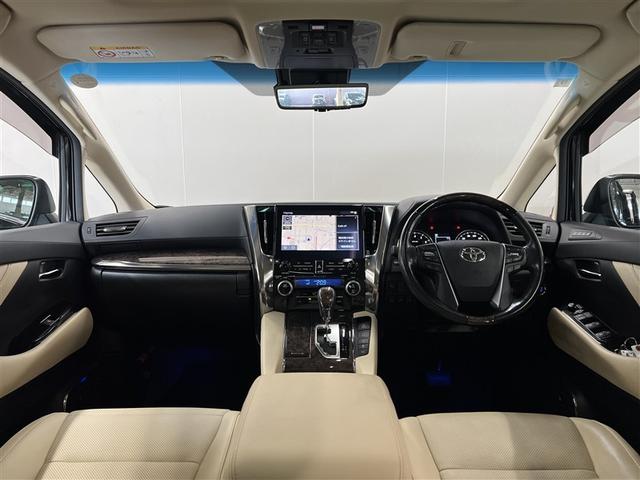 アルファード ３．５エグゼクティブラウンジ　本革シート　純正アルミ　サンルーフ　衝突被害軽減ブレーキ　ペダル踏み間違い急発進抑制装置　デュアル＋サイドエアバッグ　ＡＢＳ　オートエアコン　パワステ　パワーウィンドウ（18枚目）