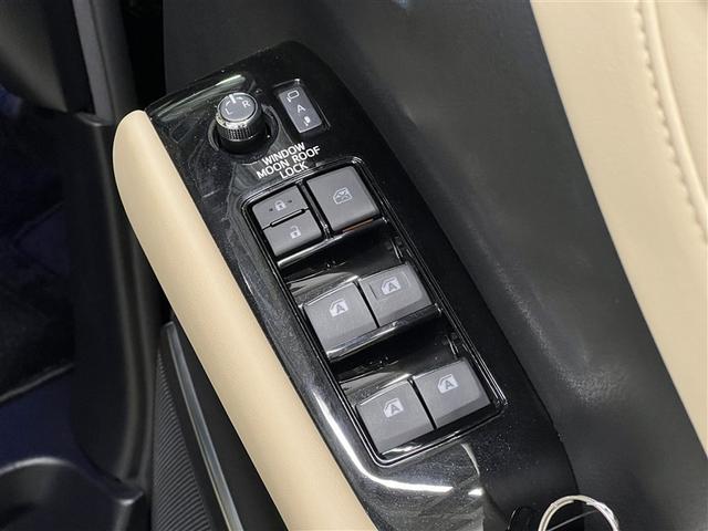 アルファード ３．５エグゼクティブラウンジ　本革シート　純正アルミ　サンルーフ　衝突被害軽減ブレーキ　ペダル踏み間違い急発進抑制装置　デュアル＋サイドエアバッグ　ＡＢＳ　オートエアコン　パワステ　パワーウィンドウ（22枚目）
