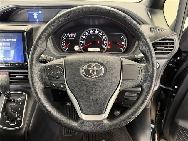 ヴォクシー Ｘ　カーナビ　ＥＴＣ　ＬＥＤヘッドランプ　バックモニター　横滑防止装置　両側電動スライドドア　イモビライザー　スマートキ－　３列シート　フルセグＴＶ　ＣＤ・ＤＶＤ再生装置　ＡＢＳ　デュアルエアバッグ（19枚目）