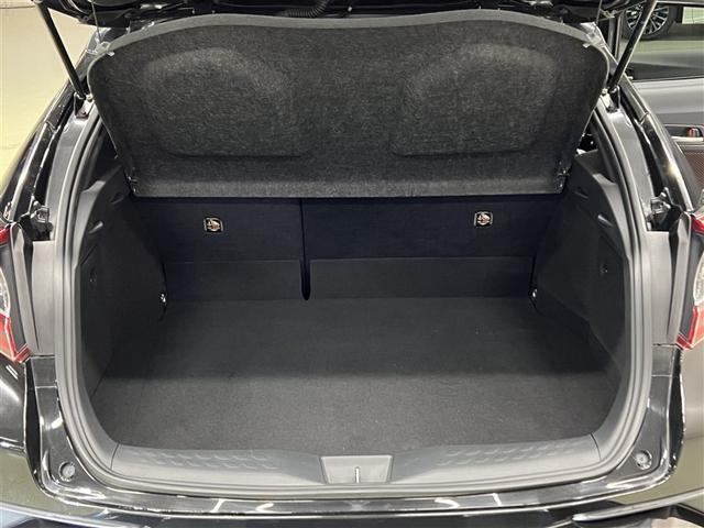 Ｃ－ＨＲ Ｇ　Ｔ－Ｃｏｎｎｅｃｔナビ　衝突被害軽減ブレーキ　ドライブレコーダー　ＥＴＣ　先進ライト　ＬＥＤヘッドランプ　バックモニター　ＡＣ１００Ｖ電源コンセント　イモビライザー　スマートキ－　ＡＢＳ　ワンオーナー（15枚目）