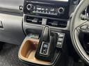 自動で車内温度を調整してくれる【オートエアコン】付きです