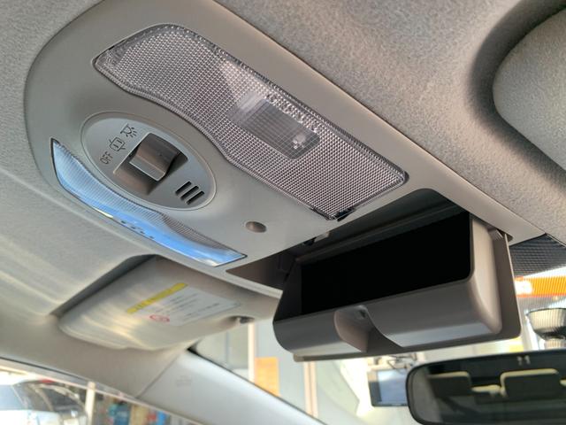プリウス Ｇ　プリクラッシュセーフティ　レーダークルーズ　パーキングアシスト　ビルトインＥＴＣ　前後ドライブレコーダー　踏み間違い加速抑制システム　スマートキー　メーカーＨＤＤナビ　ＣＤ　ＤＶＤビデオ　バックカメラ（41枚目）