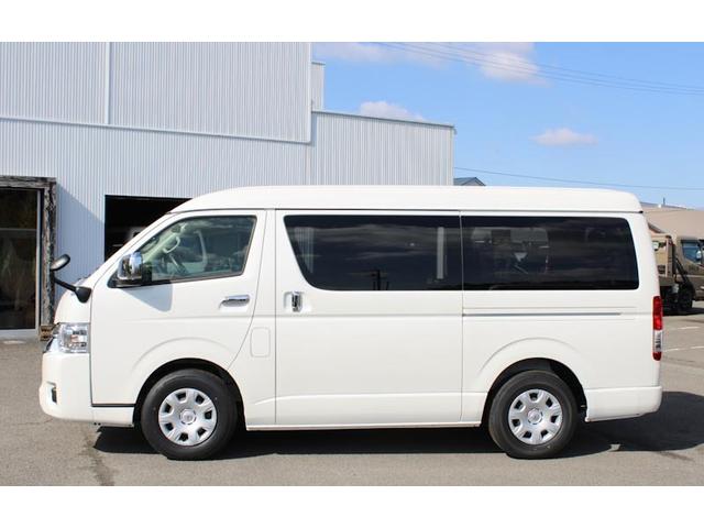 ハイエースワゴン GL 登録済未使用車 LEDヘッドライト プッシュスタート スマートキー パワースライドドア パノラビックビューモニター(9枚目)