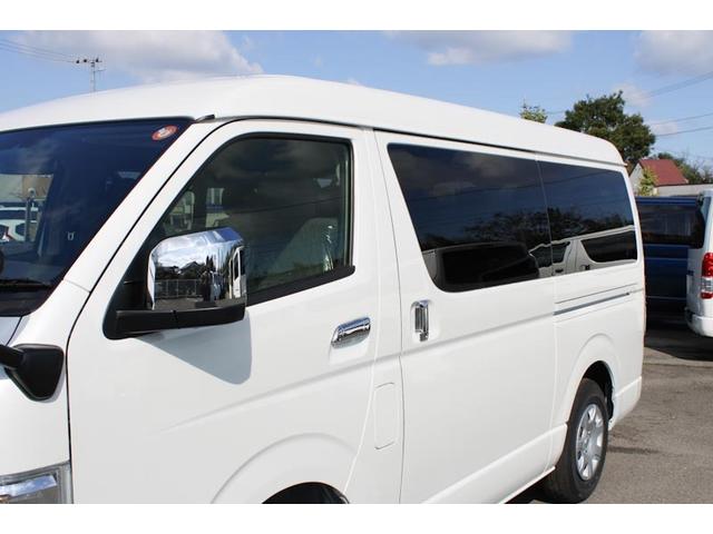 ハイエースワゴン GL 登録済未使用車 LEDヘッドライト プッシュスタート スマートキー パワースライドドア パノラビックビューモニター(17枚目)