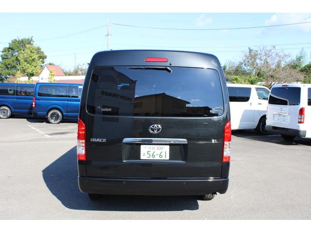ハイエースワゴン ＧＬ　登録済未使用車　ＬＥＤヘッドライト　プッシュスタート　スマートキー　パワースライドドア　パノラビックビューモニター（10枚目）