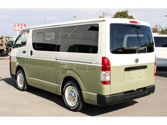 ハイエースバン 　４ＷＤ　丸目フェイス　オリジナルリメイクキット　ＲＥＴＲＩＰ　７０　シダーグリーンツートン（10枚目）