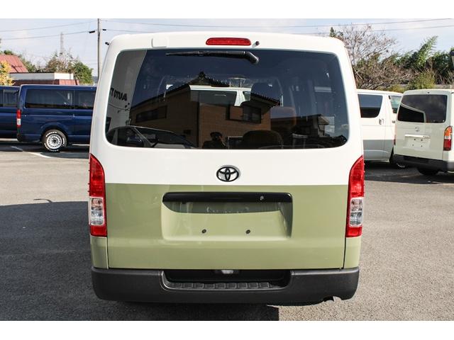 ハイエースバン 　４ＷＤ　丸目フェイス　オリジナルリメイクキット　ＲＥＴＲＩＰ　７０　シダーグリーンツートン（11枚目）