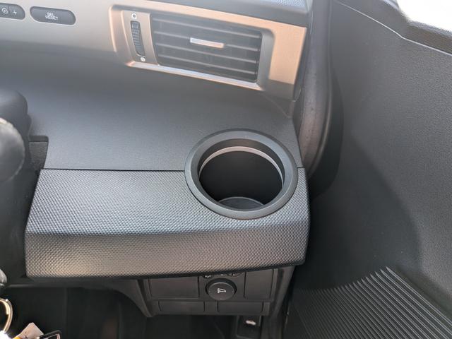 フリードスパイク Ｇ　ジャストセレクション　ギャザーズナビ　バックモニターカメラ　両側スライドドア　ＨＩＤヘッドライト　キーレス　ＥＴＣ　ＣＤ　オートエアコン　５人乗り　ＣＶＴ（25枚目）