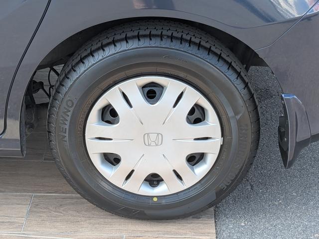 フリードスパイク Ｇ　ジャストセレクション　ギャザーズナビ　バックモニターカメラ　両側スライドドア　ＨＩＤヘッドライト　キーレス　ＥＴＣ　ＣＤ　オートエアコン　５人乗り　ＣＶＴ（35枚目）