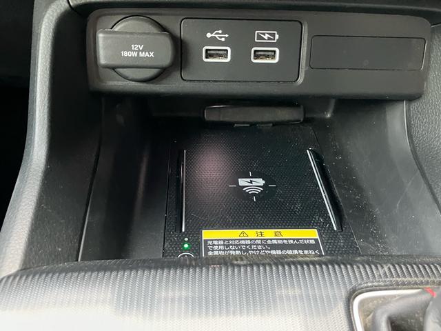 シビック ＥＸ　ホンダセンシング　パドルシフト　１０．２インチデジタルグラフィックメーター　レザーＸスウェードコンビシート　	ＢＯＳＥプレミアムサウンドシステム　ワイヤレス充電器　ナビ　ＴＶ　ＢＴ　前後ドラレコ（51枚目）