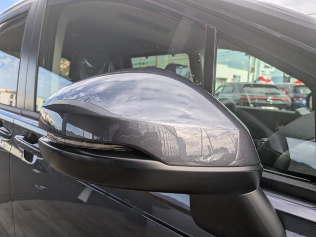 フリード ｅ：ＨＥＶエアー　ＥＸ　６人　新車未登録車　両側パワースライドドア　アダプティブクルーズコントロール　ホンダセンシング　マルチビューカメラシステム　ブラインドスポットインフォメーション　２列目キャプテンシート　シートヒーター（16枚目）