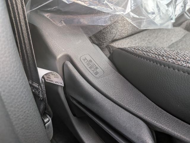 フリード ｅ：ＨＥＶエアー　ＥＸ　６人　新車未登録車　両側パワースライドドア　アダプティブクルーズコントロール　ホンダセンシング　マルチビューカメラシステム　ブラインドスポットインフォメーション　２列目キャプテンシート　シートヒーター（28枚目）