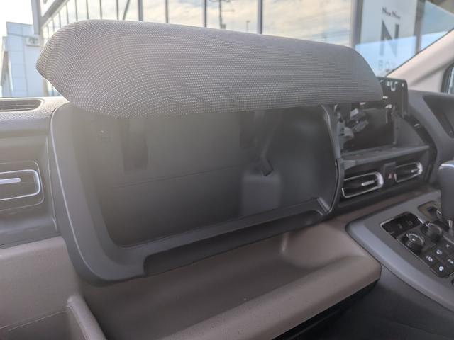 フリード ｅ：ＨＥＶエアー　ＥＸ　６人　新車未登録車　両側パワースライドドア　アダプティブクルーズコントロール　ホンダセンシング　マルチビューカメラシステム　ブラインドスポットインフォメーション　２列目キャプテンシート　シートヒーター（58枚目）