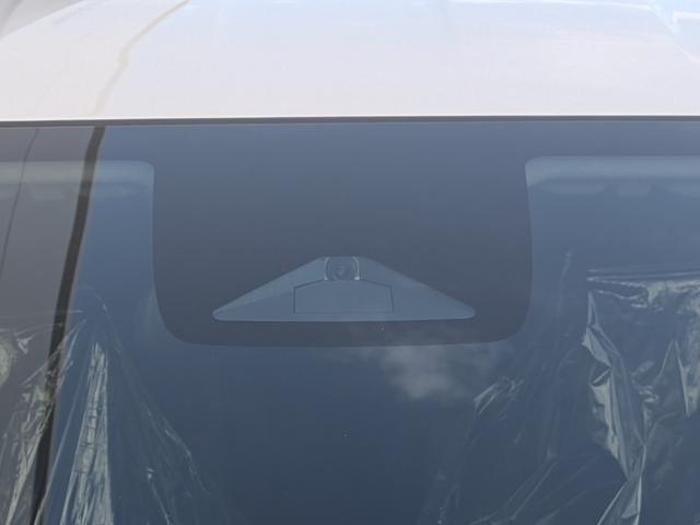 フリード ｅ：ＨＥＶエアー　６人乗り　新車未登録車　ホンダセンシング　ブラインドスポットインフォメーション　後退出庫サポート　２列目キャプテンシート　コンビシート　シートヒーター　電子パーキング　両側パワースライドドア（16枚目）