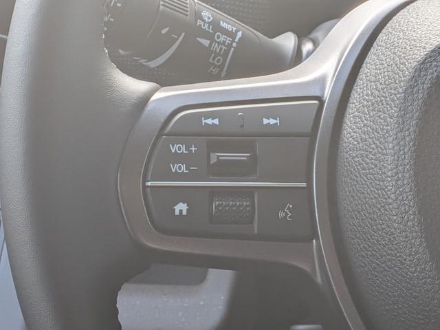 フリード ｅ：ＨＥＶエアー　６人乗り　新車未登録車　ホンダセンシング　ブラインドスポットインフォメーション　後退出庫サポート　２列目キャプテンシート　コンビシート　シートヒーター　電子パーキング　両側パワースライドドア（35枚目）