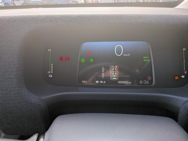 フリード ｅ：ＨＥＶエアー　６人乗り　新車未登録車　ホンダセンシング　ブラインドスポットインフォメーション　後退出庫サポート　２列目キャプテンシート　コンビシート　シートヒーター　電子パーキング　両側パワースライドドア（38枚目）