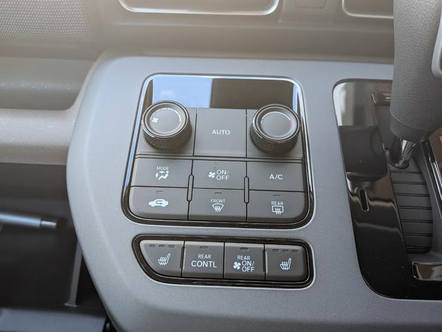 フリード ｅ：ＨＥＶエアー　６人乗り　新車未登録車　ホンダセンシング　ブラインドスポットインフォメーション　後退出庫サポート　２列目キャプテンシート　コンビシート　シートヒーター　電子パーキング　両側パワースライドドア（40枚目）