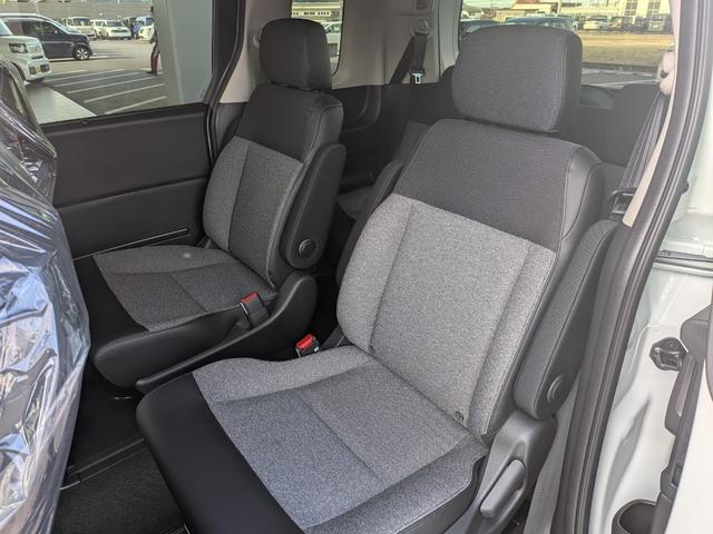 フリード ｅ：ＨＥＶエアー　６人乗り　新車未登録車　ホンダセンシング　ブラインドスポットインフォメーション　後退出庫サポート　２列目キャプテンシート　コンビシート　シートヒーター　電子パーキング　両側パワースライドドア（50枚目）