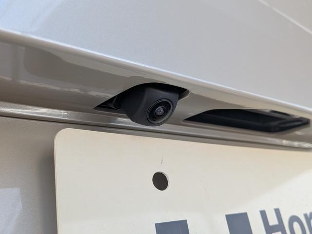 Ｎ－ＢＯＸ ファッションスタイル　新車未登録車　ホンダセンシング　両側パワースライドドア　シートバックテーブル　ファッションスタイル　１４ＡＷ　ＬＥＤヘッドライト　アダプティブクルーズコントロール　クリアランスソナー　シートヒーター（8枚目）