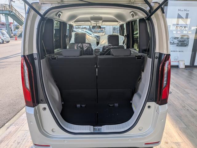 Ｎ－ＢＯＸ ファッションスタイル　新車未登録車　ホンダセンシング　両側パワースライドドア　シートバックテーブル　ファッションスタイル　１４ＡＷ　ＬＥＤヘッドライト　アダプティブクルーズコントロール　クリアランスソナー　シートヒーター（27枚目）