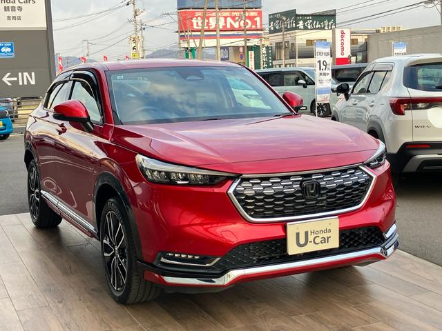 ヴェゼル ｅ：ＨＥＶ　Ｚ　ホンダセンシング　ナビ　バックモニター　Ｂｌｕｅｔｏｏｔｈ　フルセグＴＶ　ブラインドスポットインフォメーション　シートヒーター　パドルシフト　ステアリングヒーター　ＥＴＣ　１８インチＡＷ　コンビシート（5枚目）