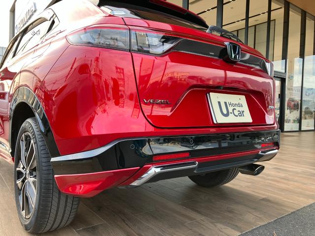 ヴェゼル ｅ：ＨＥＶ　Ｚ　ホンダセンシング　ナビ　バックモニター　Ｂｌｕｅｔｏｏｔｈ　フルセグＴＶ　ブラインドスポットインフォメーション　シートヒーター　パドルシフト　ステアリングヒーター　ＥＴＣ　１８インチＡＷ　コンビシート（14枚目）