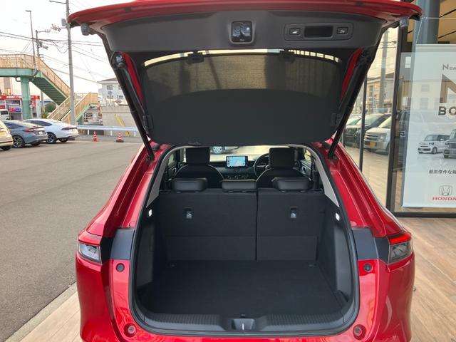 ヴェゼル ｅ：ＨＥＶ　Ｚ　ホンダセンシング　ナビ　バックモニター　Ｂｌｕｅｔｏｏｔｈ　フルセグＴＶ　ブラインドスポットインフォメーション　シートヒーター　パドルシフト　ステアリングヒーター　ＥＴＣ　１８インチＡＷ　コンビシート（24枚目）