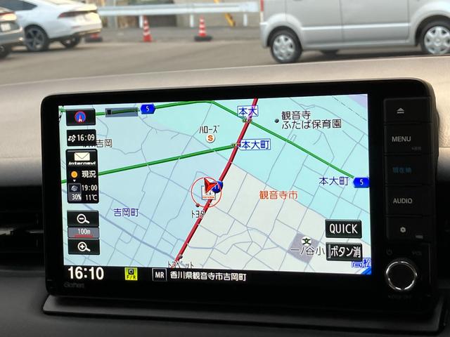 ヴェゼル ｅ：ＨＥＶ　Ｚ　ホンダセンシング　ナビ　バックモニター　Ｂｌｕｅｔｏｏｔｈ　フルセグＴＶ　ブラインドスポットインフォメーション　シートヒーター　パドルシフト　ステアリングヒーター　ＥＴＣ　１８インチＡＷ　コンビシート（45枚目）