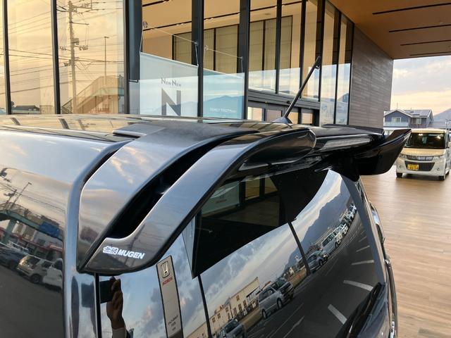 Ｎ－ＷＧＮカスタム Ｇ・ターボパッケージ　無限仕様　エアロ　リアスポイラー　グリル　センター出しマフラー　フロアマット　ギャザーズナビ　バックモニター　ＥＴＣ　パドルシフト　クルーズコントロール　プッシュスタート　あんしんパッケージ　ＨＩＤ（14枚目）