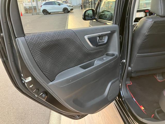 Ｎ－ＷＧＮカスタム Ｇ・ターボパッケージ　無限仕様　エアロ　リアスポイラー　グリル　センター出しマフラー　フロアマット　ギャザーズナビ　バックモニター　ＥＴＣ　パドルシフト　クルーズコントロール　プッシュスタート　あんしんパッケージ　ＨＩＤ（23枚目）