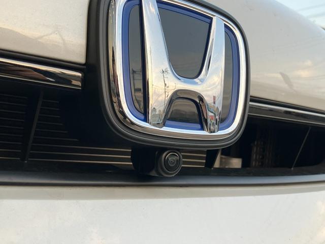 フィット ｅ：ＨＥＶホーム　ブラックスタイル　ホンダセンシング　マルチビューカメラシステム　ナビ　ＴＶ　ブラインドスポットインフォメーション／後退出庫サポート　ＬＥＤヘッドライト　ＥＴＣ２．０　Ｂｌｕｅｔｏｏｔｈ　ＢＬＡＣＫ　ＳＴＹＬＥ専用装備（7枚目）