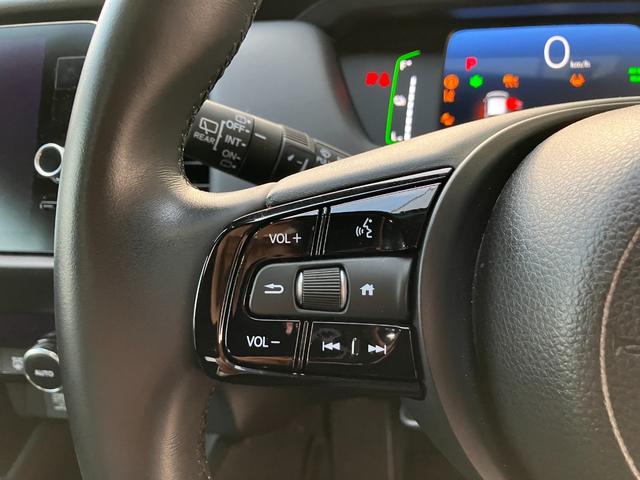 フィット ｅ：ＨＥＶホーム　ブラックスタイル　ホンダセンシング　マルチビューカメラシステム　ナビ　ＴＶ　ブラインドスポットインフォメーション／後退出庫サポート　ＬＥＤヘッドライト　ＥＴＣ２．０　Ｂｌｕｅｔｏｏｔｈ　ＢＬＡＣＫ　ＳＴＹＬＥ専用装備（37枚目）