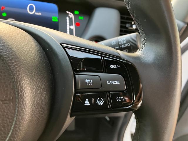 フィット ｅ：ＨＥＶホーム　ブラックスタイル　ホンダセンシング　マルチビューカメラシステム　ナビ　ＴＶ　ブラインドスポットインフォメーション／後退出庫サポート　ＬＥＤヘッドライト　ＥＴＣ２．０　Ｂｌｕｅｔｏｏｔｈ　ＢＬＡＣＫ　ＳＴＹＬＥ専用装備（38枚目）