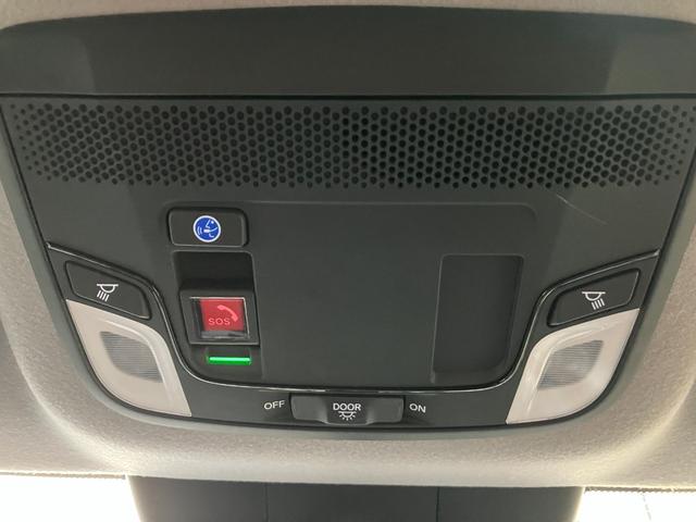 フィット ｅ：ＨＥＶホーム　ブラックスタイル　ホンダセンシング　マルチビューカメラシステム　ナビ　ＴＶ　ブラインドスポットインフォメーション／後退出庫サポート　ＬＥＤヘッドライト　ＥＴＣ２．０　Ｂｌｕｅｔｏｏｔｈ　ＢＬＡＣＫ　ＳＴＹＬＥ専用装備（54枚目）