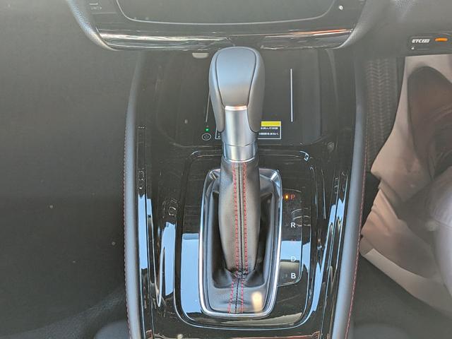 ヴェゼル e:HEV RS 新車未登録車 ディスプレイオーディオ Bluetooth接続 フルセグ ブラインドスポットモニター レーンキープアシスト 障害物センサー バックモニターカメラ(33枚目)