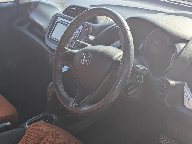 フィット RS ワンオーナー パドルシフト ギャザーズナビ TV CD/DVD オートエアコン キーレスエントリー ETC 純正16インチアルミホイール(18枚目)