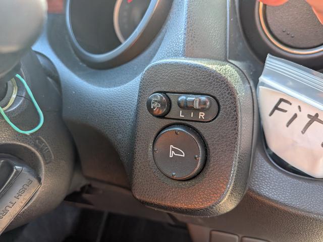 フィット RS ワンオーナー パドルシフト ギャザーズナビ TV CD/DVD オートエアコン キーレスエントリー ETC 純正16インチアルミホイール(21枚目)