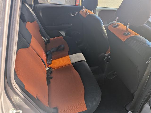 フィット RS ワンオーナー パドルシフト ギャザーズナビ TV CD/DVD オートエアコン キーレスエントリー ETC 純正16インチアルミホイール(34枚目)