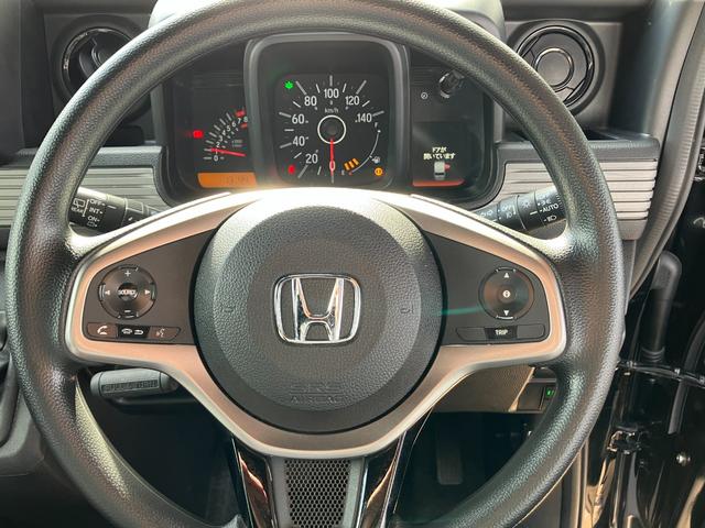 Ｎ－ＶＡＮ ファン　６速ＭＴ　ギャザーズナビ　フルセグＴＶ　Ｂｌｕｅｔｏｏｔｈ　ＣＤ／ＤＶＤ　バックモニター　衝突被害軽減システム　プッシュスタート　スマートキー　両側スライドドア　オートエアコン　レーンアシスト（32枚目）