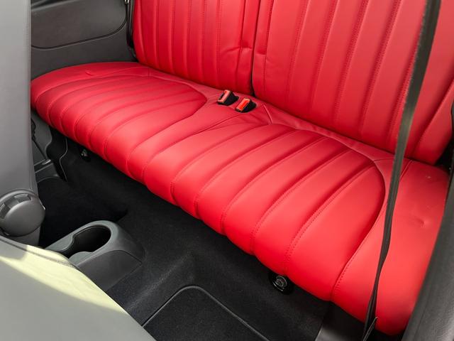 アバルト５９５Ｃ ツーリズモ　ＢＣＲＡＣＩＮＧ車高調整　社外スペーサー　赤レザーシート　純正ディスプレイオーディオ　ブルートゥース　ＵＳＢ　ＥＴＣ　パークソナー（19枚目）