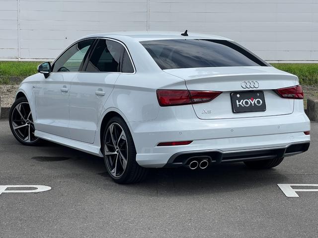 Ａ３セダン Ｓラインダイナミックリミテッド　２５０台限定　ＡｕｄｉＳｐｏｒｔ専用１８インチアルミホイール　マトリクスＬＥＤヘッドライト　３分割可倒式リアシート　ナビゲーションパッケージ　アシスタンスパッケージ　Ｒ２〜Ｒ５年記録簿（50枚目）