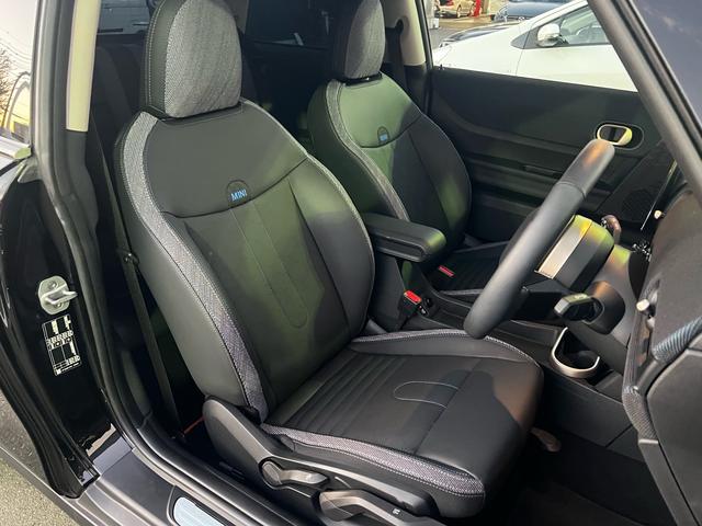 MINI クーパーS クラシック・トリム オプション18インチAW 1オーナー 禁煙 ドライビングアシスタント パーキングアシストアダプティブLEDヘッドライト 純正ナビ アップルカープレイ バックカメラ(8枚目)