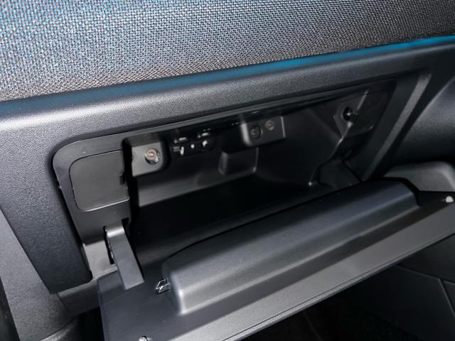 MINI クーパーS クラシック・トリム オプション18インチAW 1オーナー 禁煙 ドライビングアシスタント パーキングアシストアダプティブLEDヘッドライト 純正ナビ アップルカープレイ バックカメラ(25枚目)