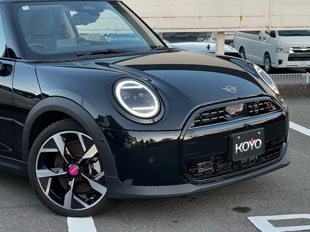 MINI クーパーS クラシック・トリム オプション18インチAW 1オーナー 禁煙 ドライビングアシスタント パーキングアシストアダプティブLEDヘッドライト 純正ナビ アップルカープレイ バックカメラ(31枚目)